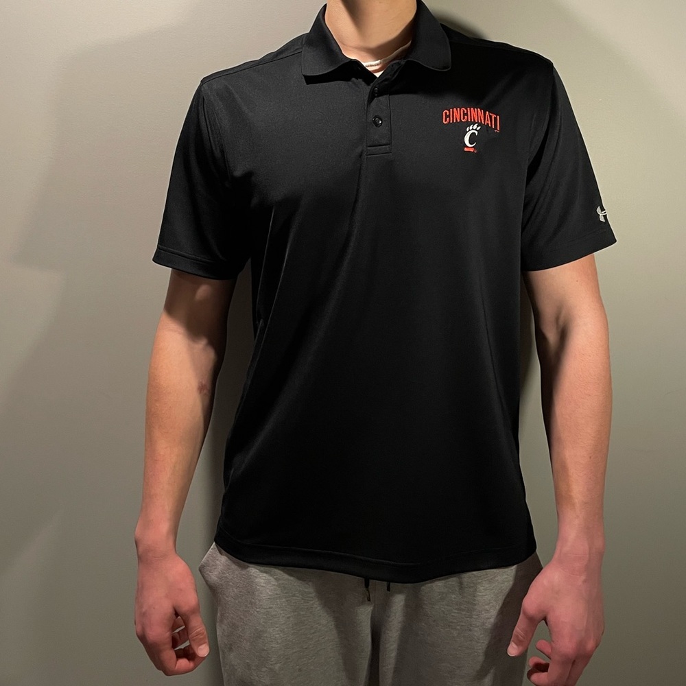 Under Armor University of Cincinnati Polo UC Bearcats Shirt